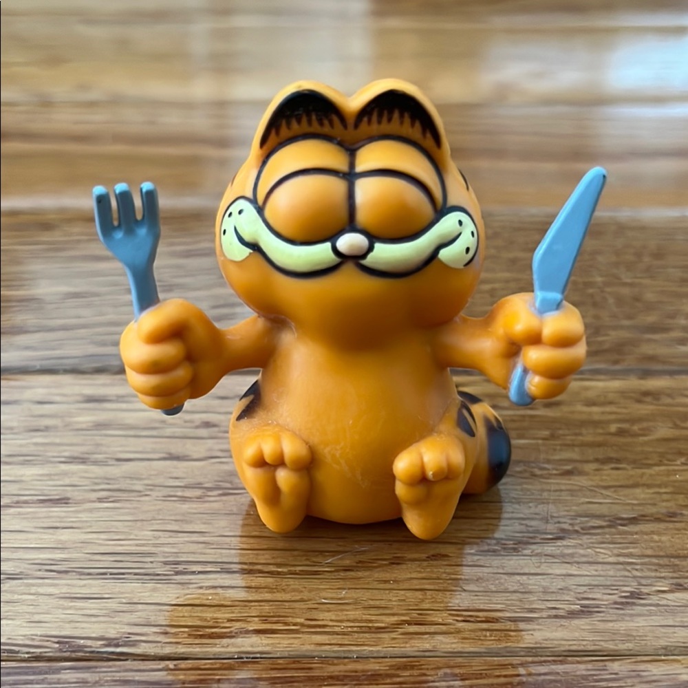 Vintage 1981 Garfield the Cat “Ready to Eat” PVC Toy Figure